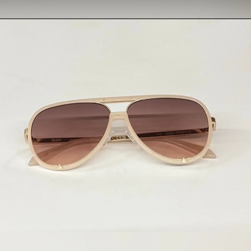 QUAY HIGH PROFILE Bone Frame / Brown Fawn Lens - Picture 7 of 9